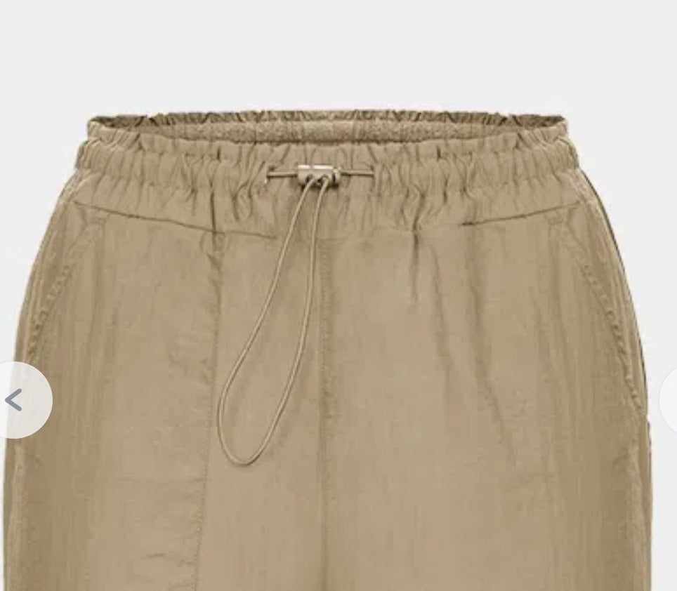 Women Outdoor Pants - DromedarShop.com Online Boutique