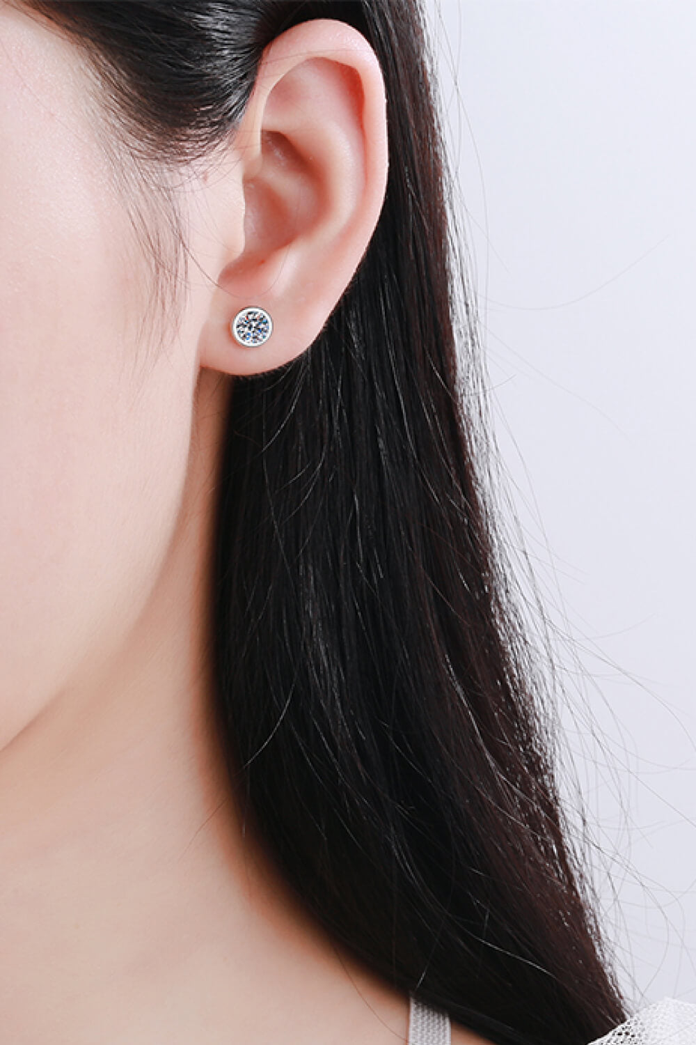 Moissanite Round-Shaped Stud Earrings - DromedarShop.com Online Boutique