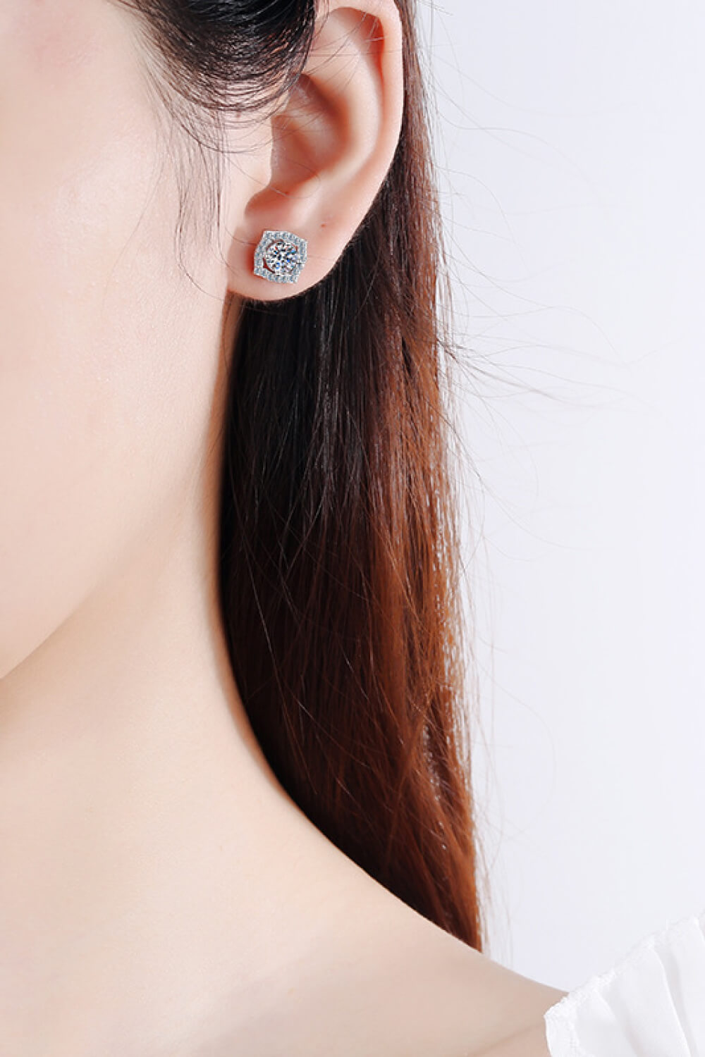1 Carat Moissanite Geometric Stud Earrings - DromedarShop.com Online Boutique