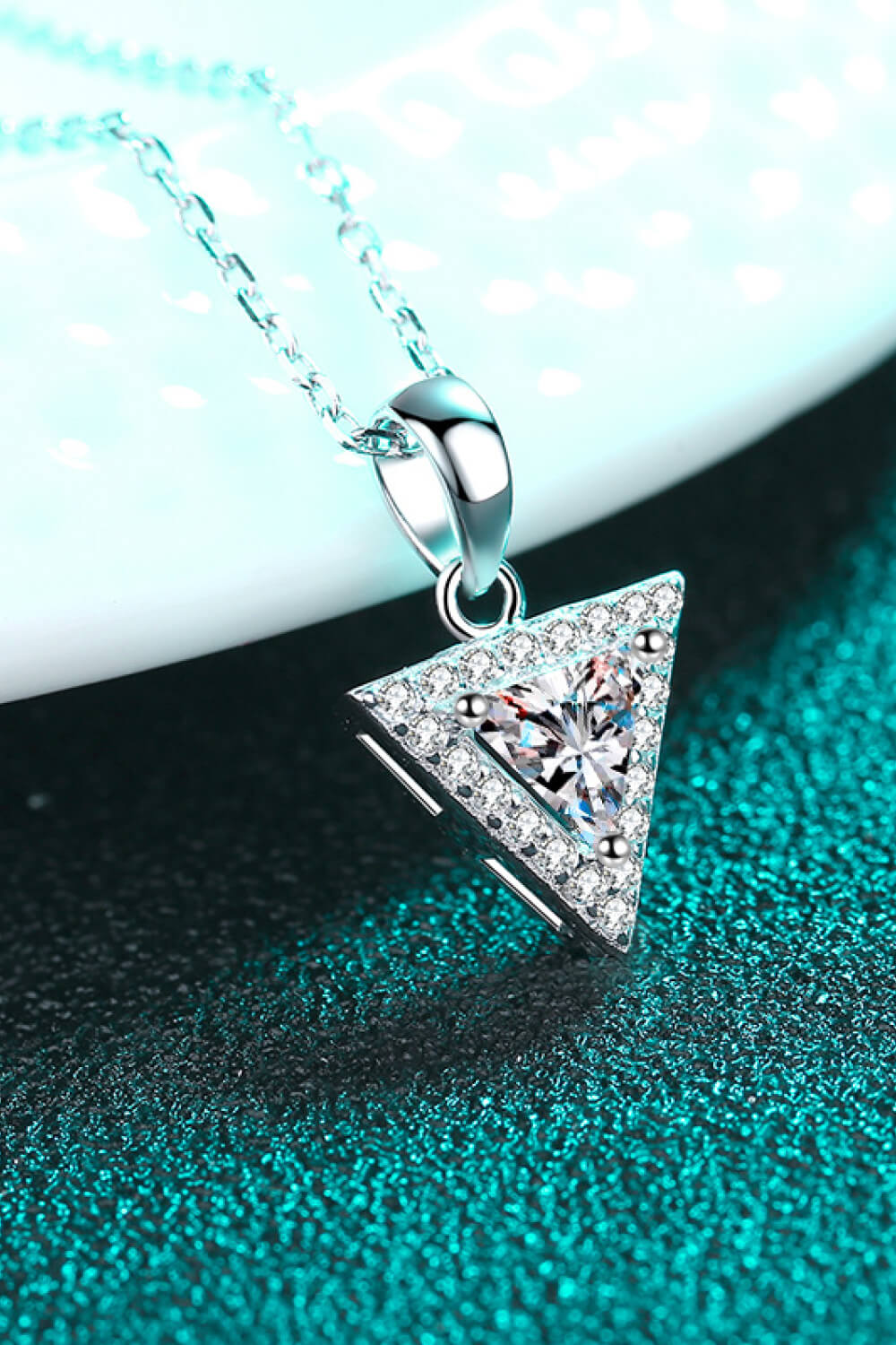 925 Sterling Silver Triangle Moissanite Pendant Necklace - DromedarShop.com Online Boutique