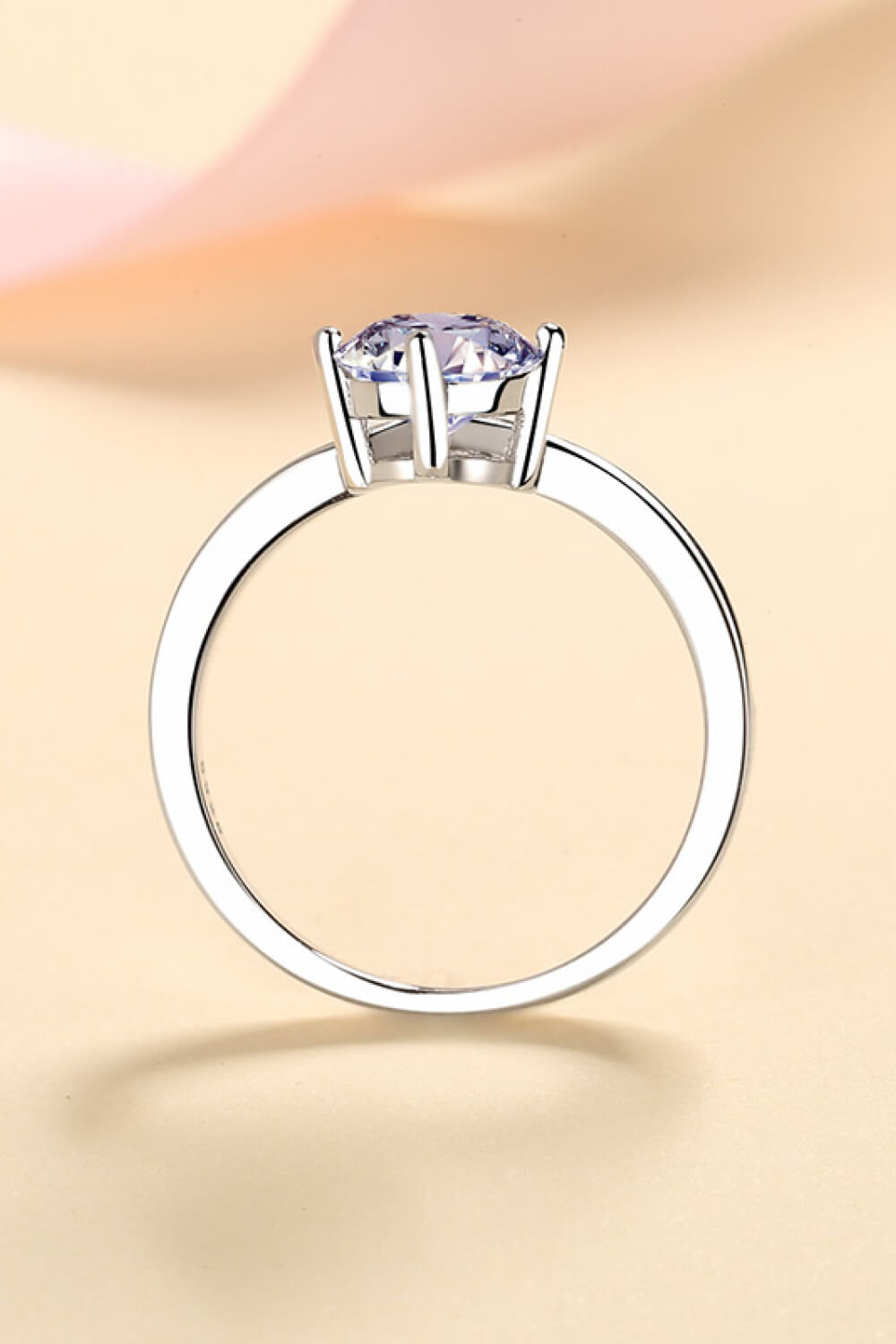 925 Sterling Silver Ring with 1 Carat Moissanite - DromedarShop.com Online Boutique