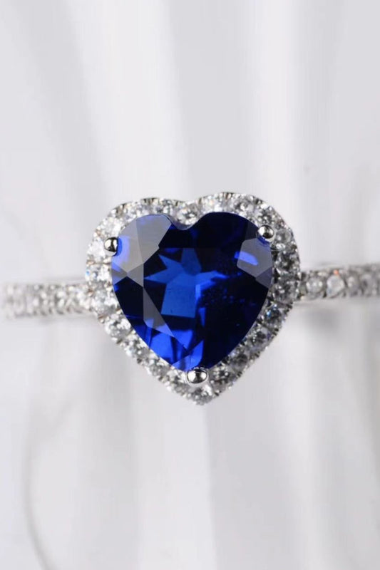2 Carat Moissanite Heart-Shaped Side Stone Ring - DromedarShop.com Online Boutique