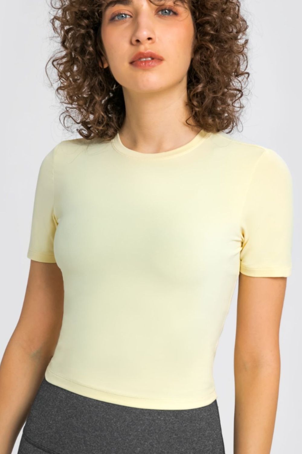 Round Neck Short Sleeve Yoga Tee - DromedarShop.com Online Boutique