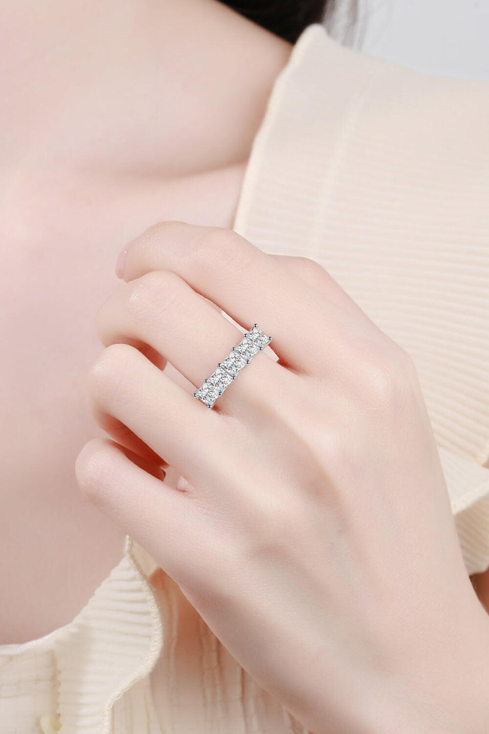 Romantic Surprise 2 Carat Moissanite Rhodium-Plated Ring - DromedarShop.com Online Boutique