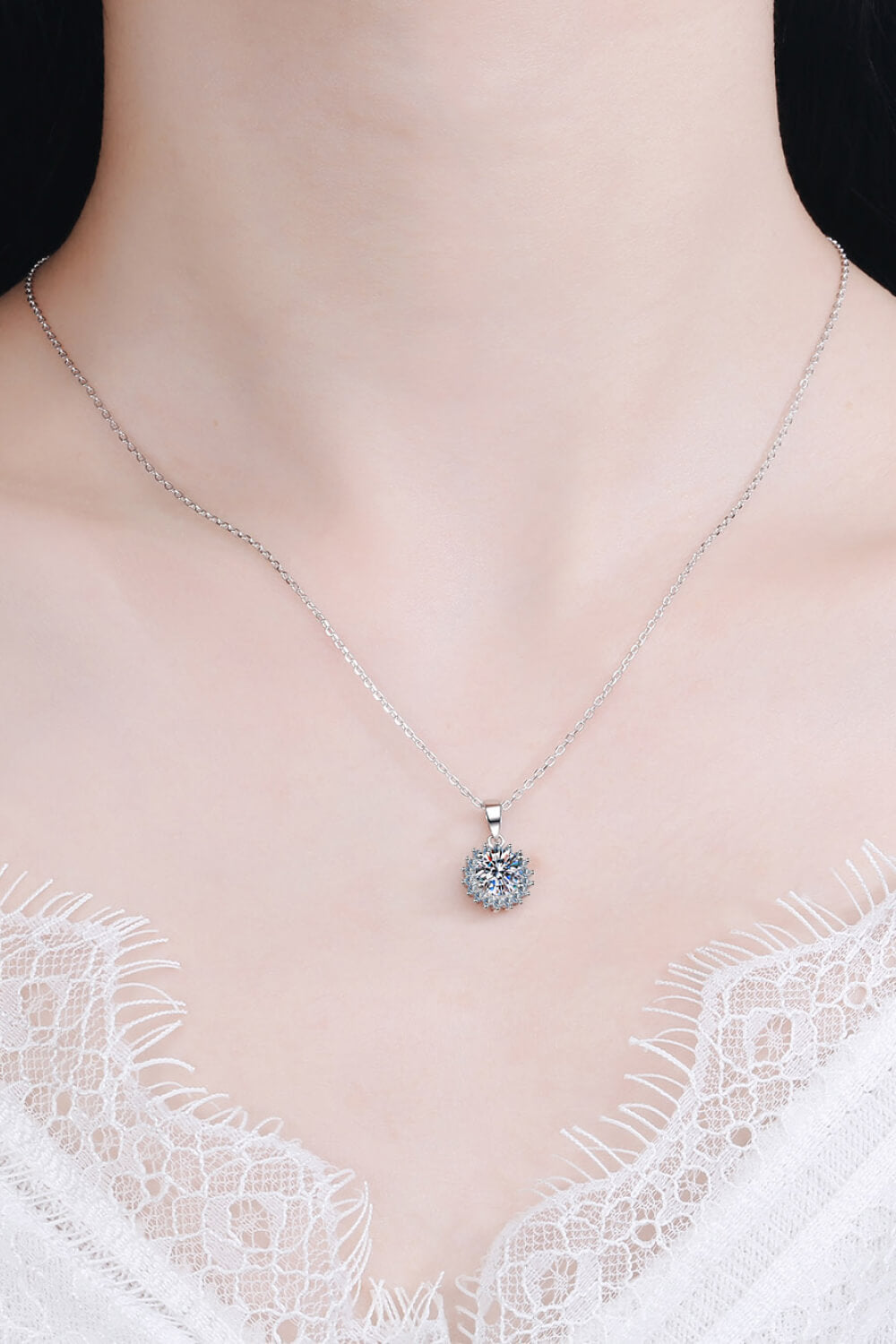 925 Sterling Silver Moissanite Pendant Necklace - DromedarShop.com Online Boutique