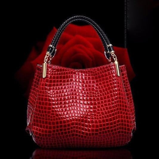 Women's Fashion Handbags Vegan Leather DromedarShop.com Online Boutique