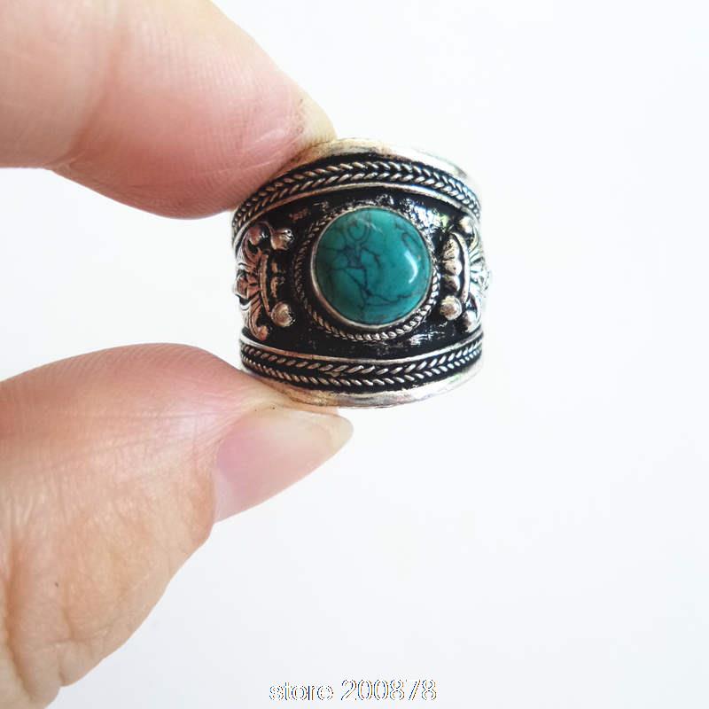 Green Stone Amulet Ring DromedarShop.com Online Boutique