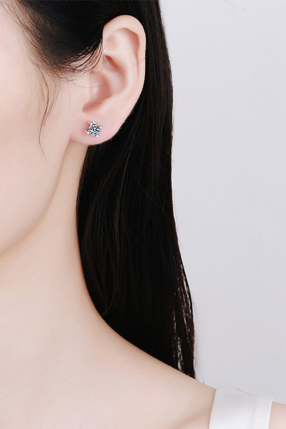 Limitless Love 1 Carat Moissanite Stud Earrings - DromedarShop.com Online Boutique