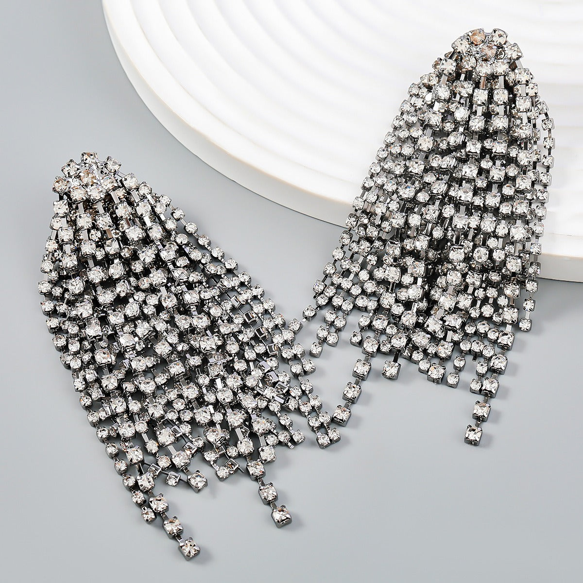 Exaggerated Trendy Alloy Inlaid Diamond Tassel Earrings - DromedarShop.com Online Boutique