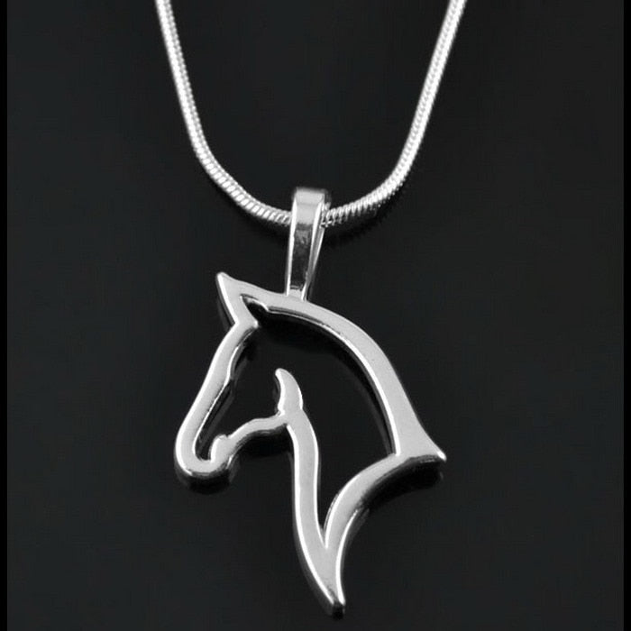 Horse Pendant Necklace For Women DromedarShop.com Online Boutique