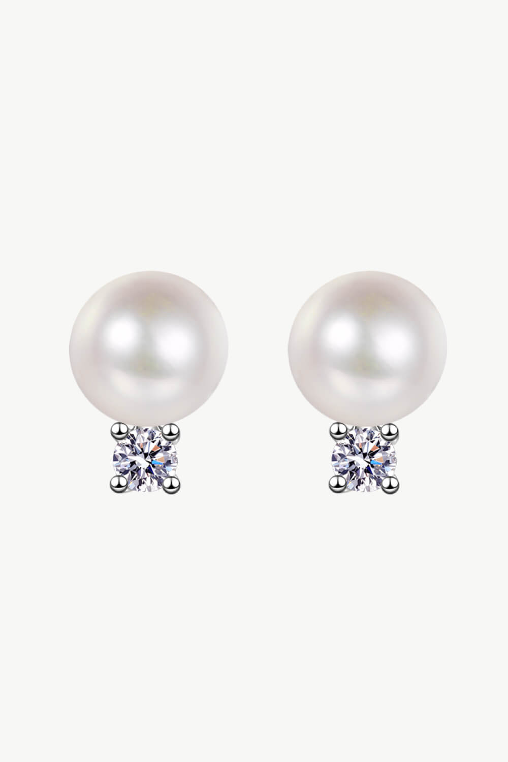Moissanite Pearl Stud Earrings - DromedarShop.com Online Boutique