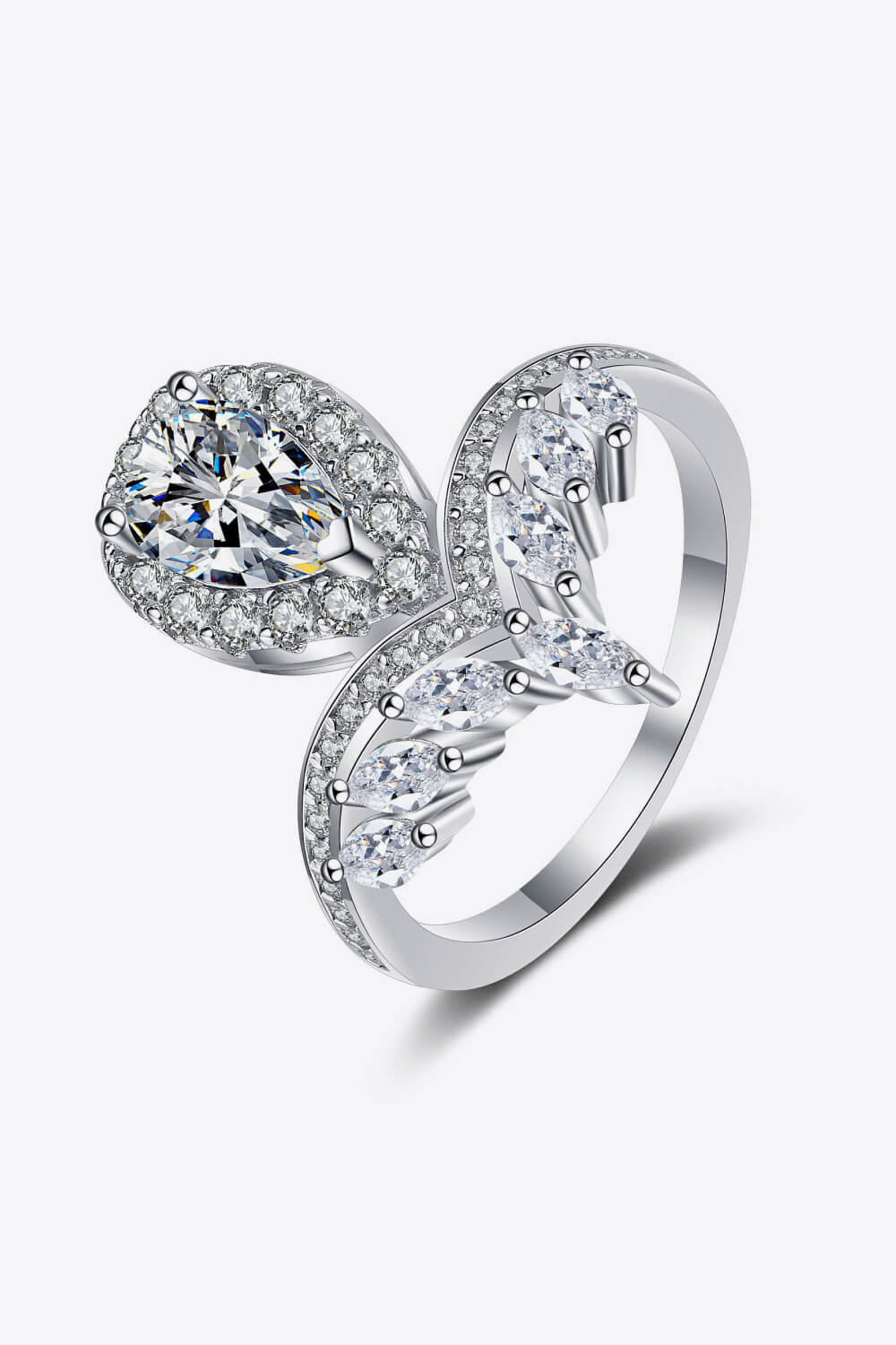 Stand Out Moissanite Ring - DromedarShop.com Online Boutique