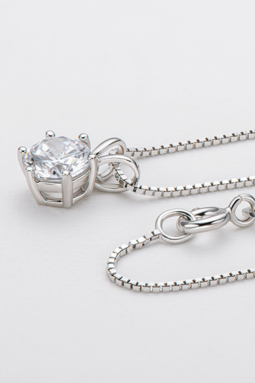 925 Sterling Silver 1 Carat Moissanite Pendant Necklace - DromedarShop.com Online Boutique