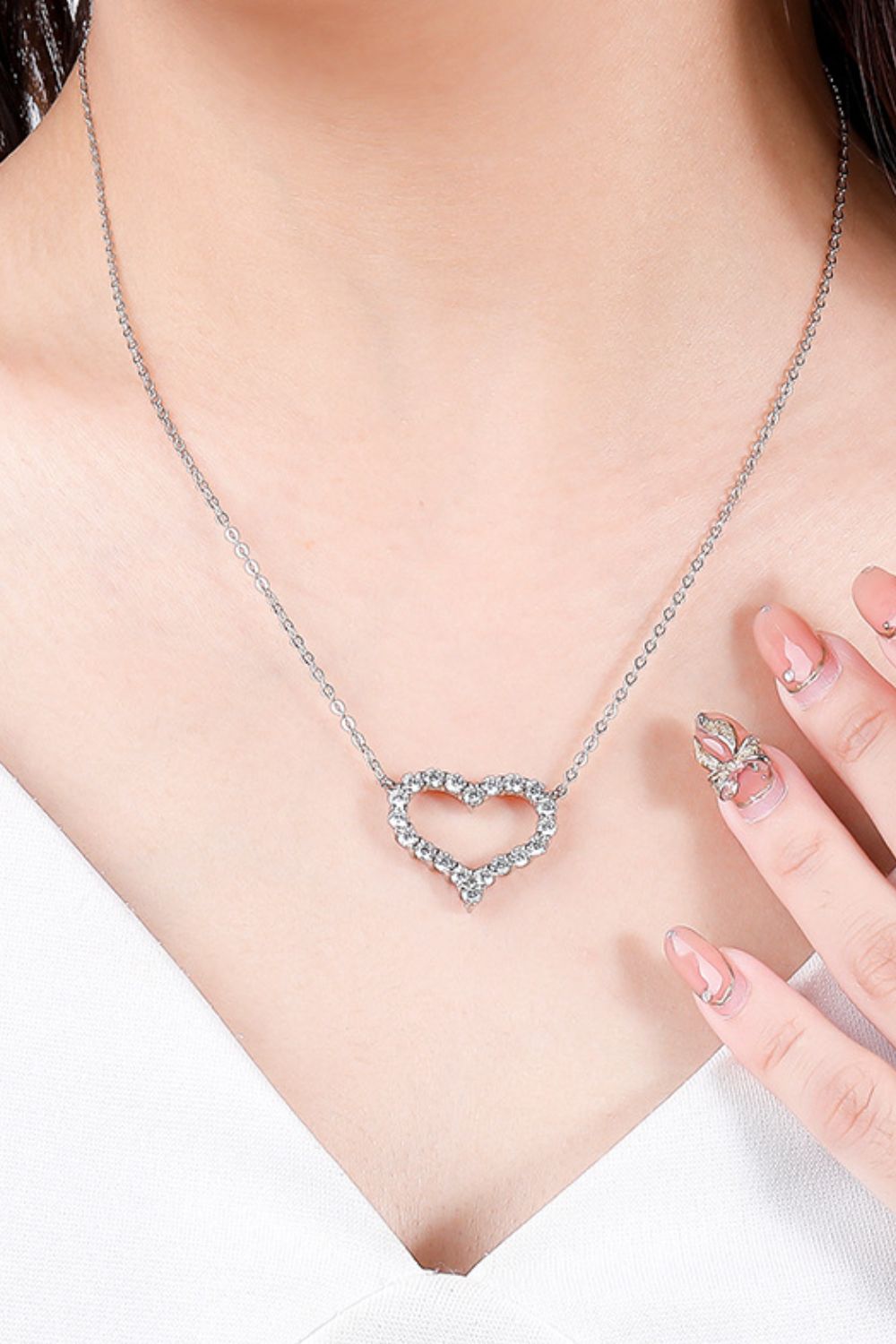 1 Carat Moissanite Heart Pendant Chain-Link Necklace - DromedarShop.com Online Boutique