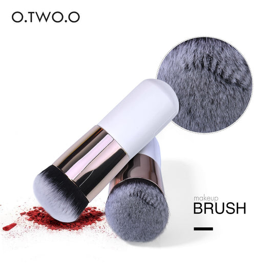 O.TWO.O Makeup Brush DromedarShop.com Online Boutique