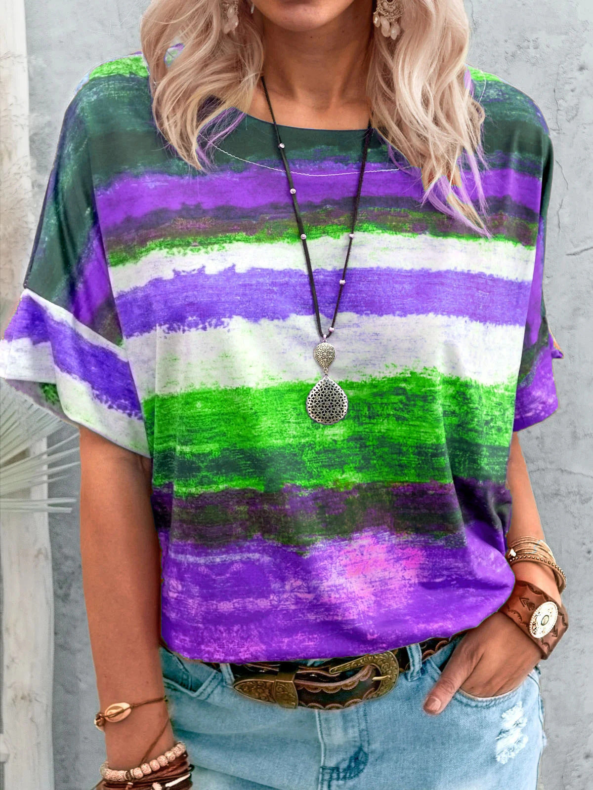 Women Color Short Sleeved T-Shirt - DromedarShop.com Online Boutique