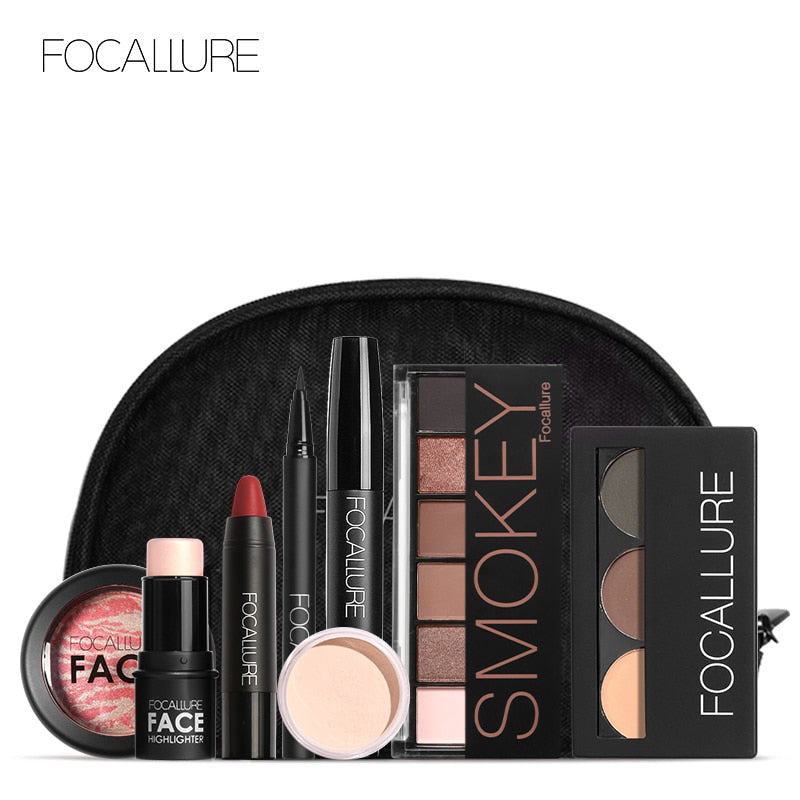 Makeup Kit With Makeup Bag 8 Pcs Cosmetic Set DromedarShop.com Online Boutique