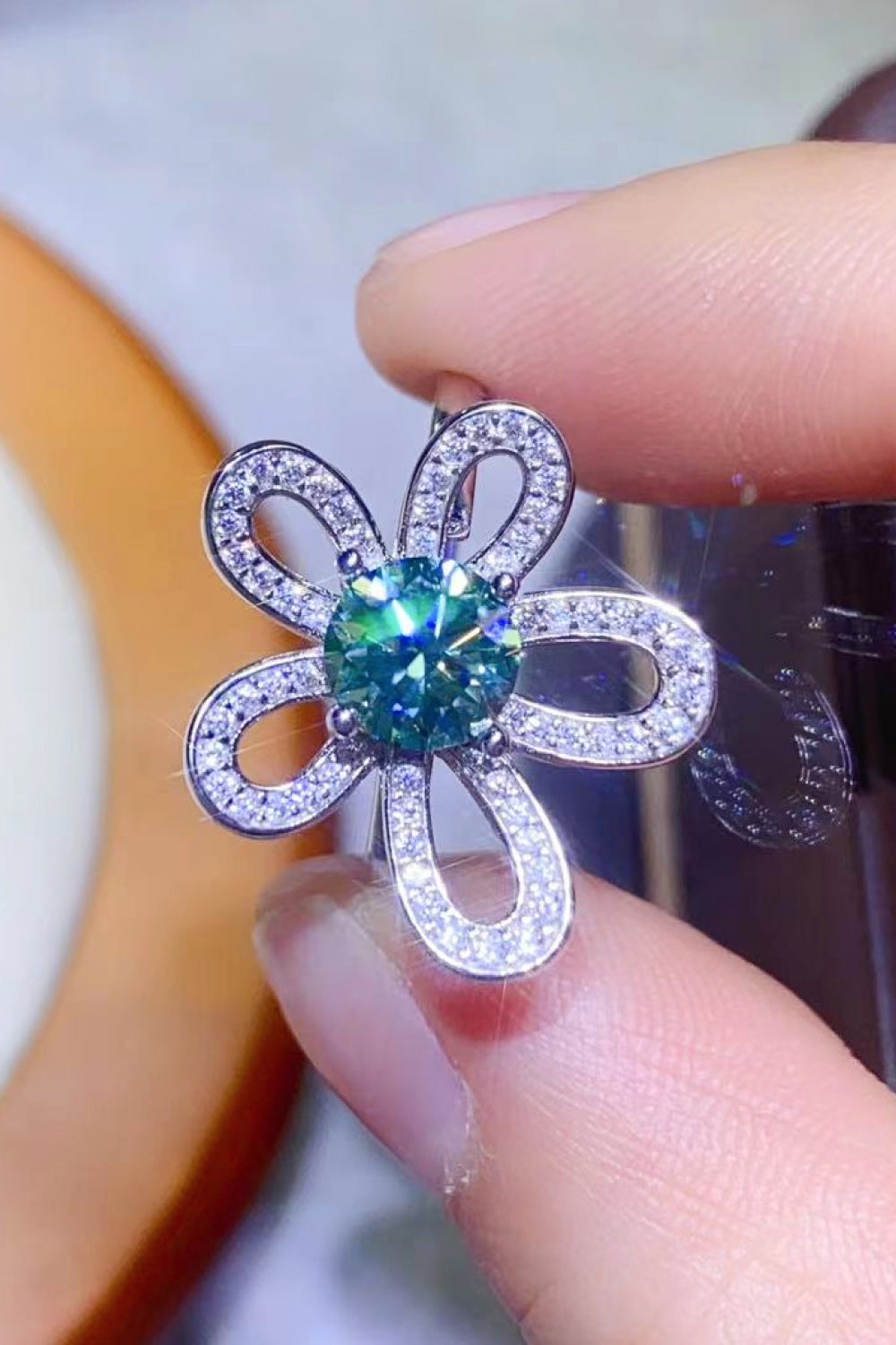 1 Carat Moissanite Flower Shape Open Ring - DromedarShop.com Online Boutique