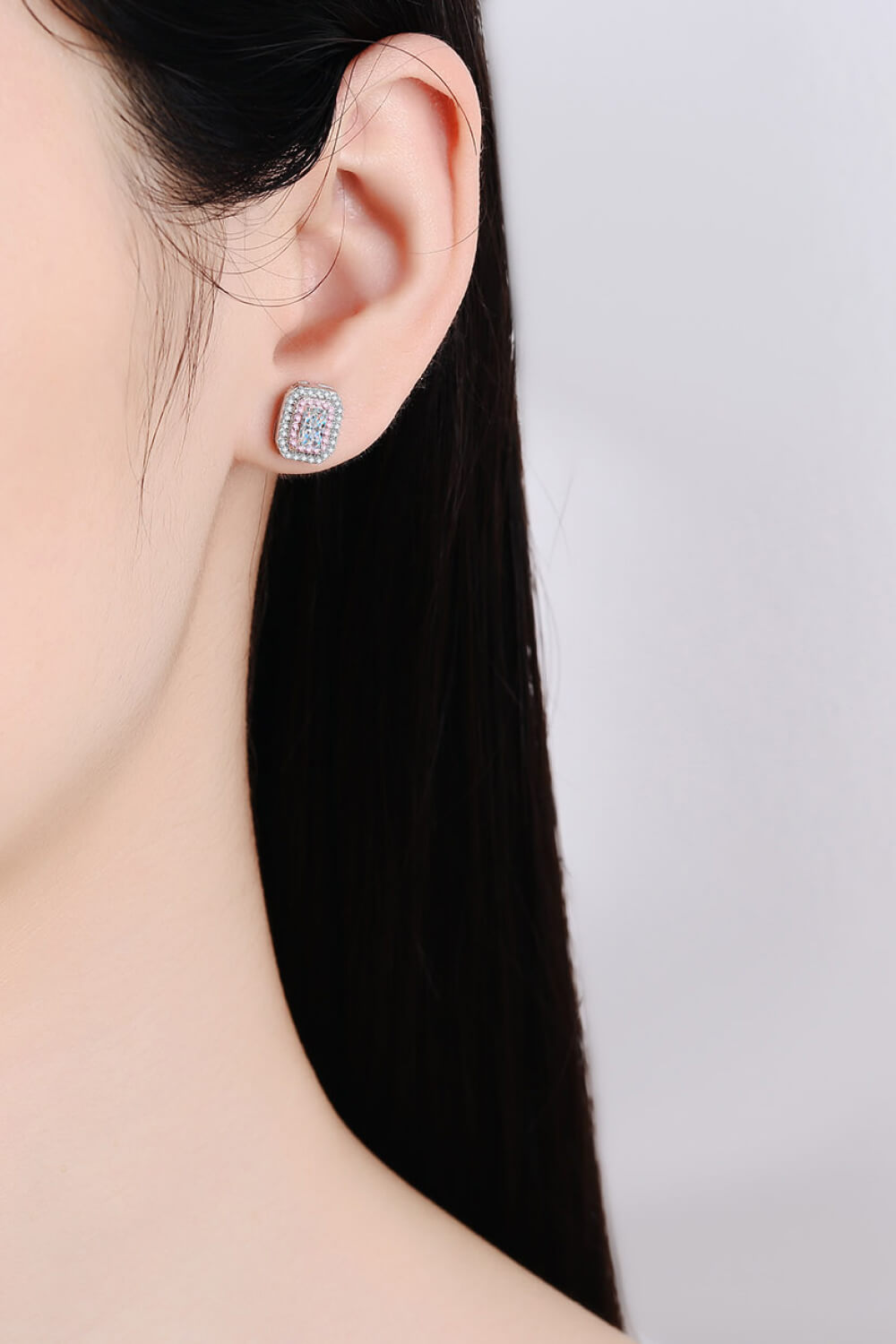 1 Carat Moissanite and Zircon Contrast Geometric Stud Earrings - DromedarShop.com Online Boutique