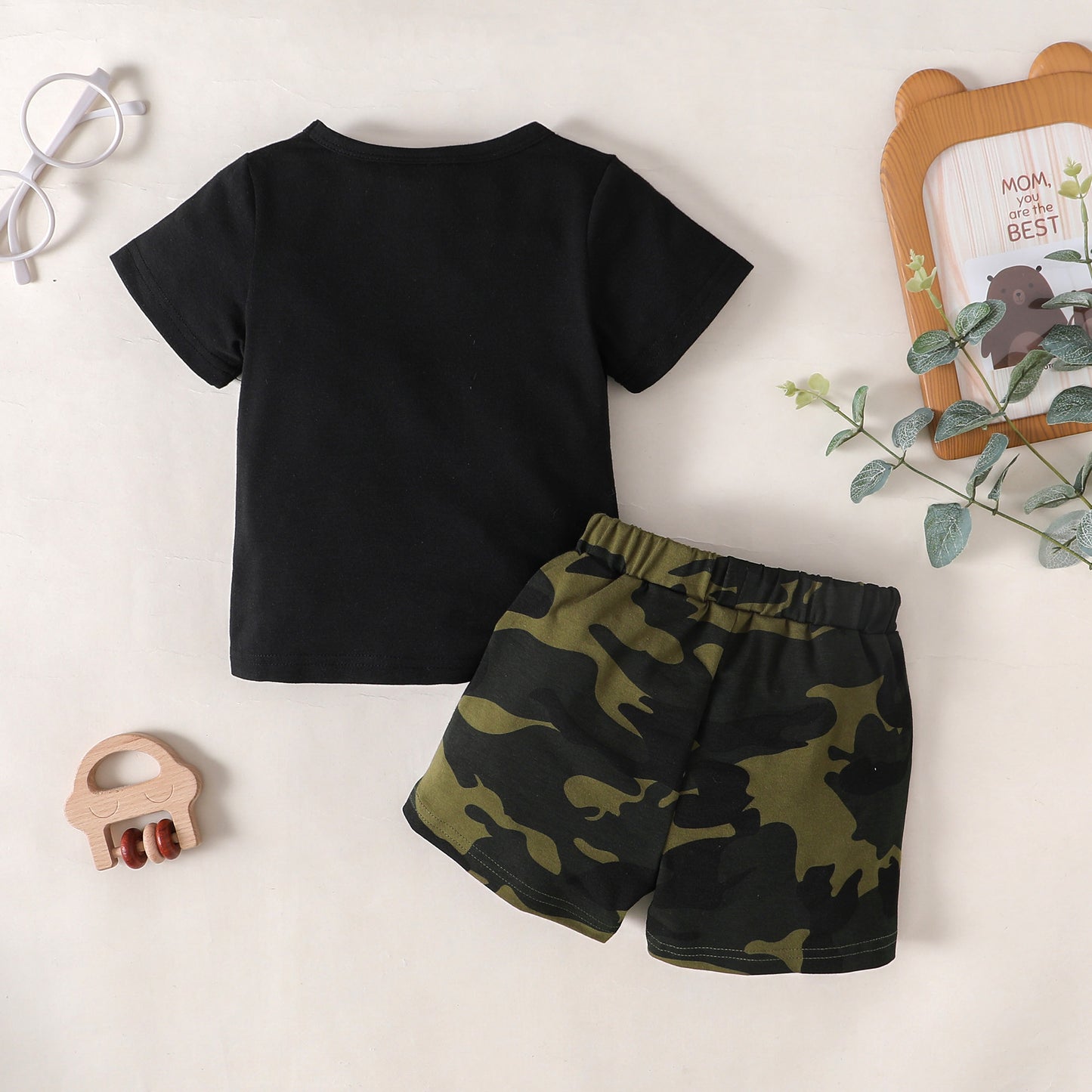 MAMA'S BOY Graphic T-Shirt and Camouflage Shorts Set - DromedarShop.com Online Boutique