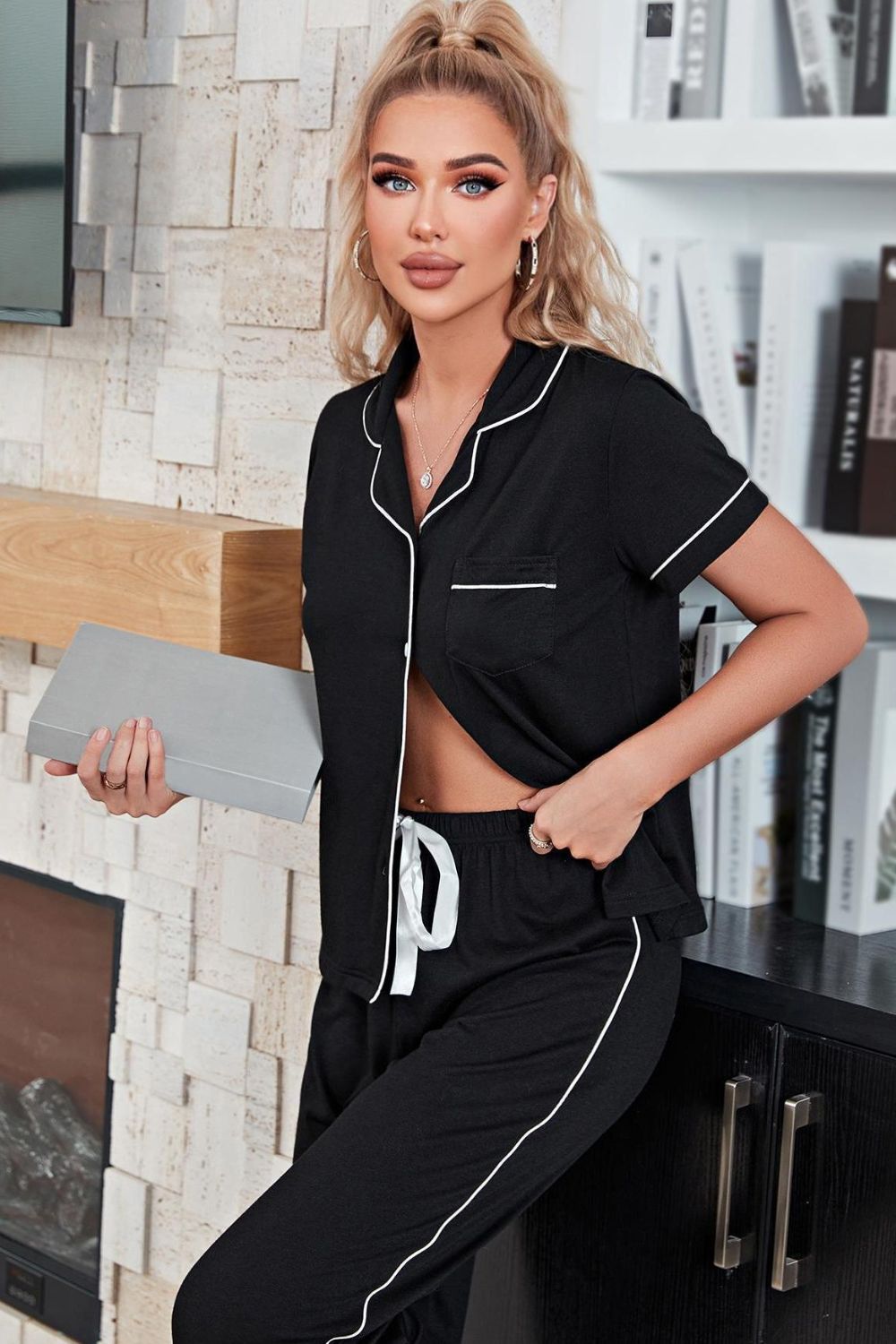 Contrast Piping Short Sleeve Top and Pants Pajama Set - DromedarShop.com Online Boutique