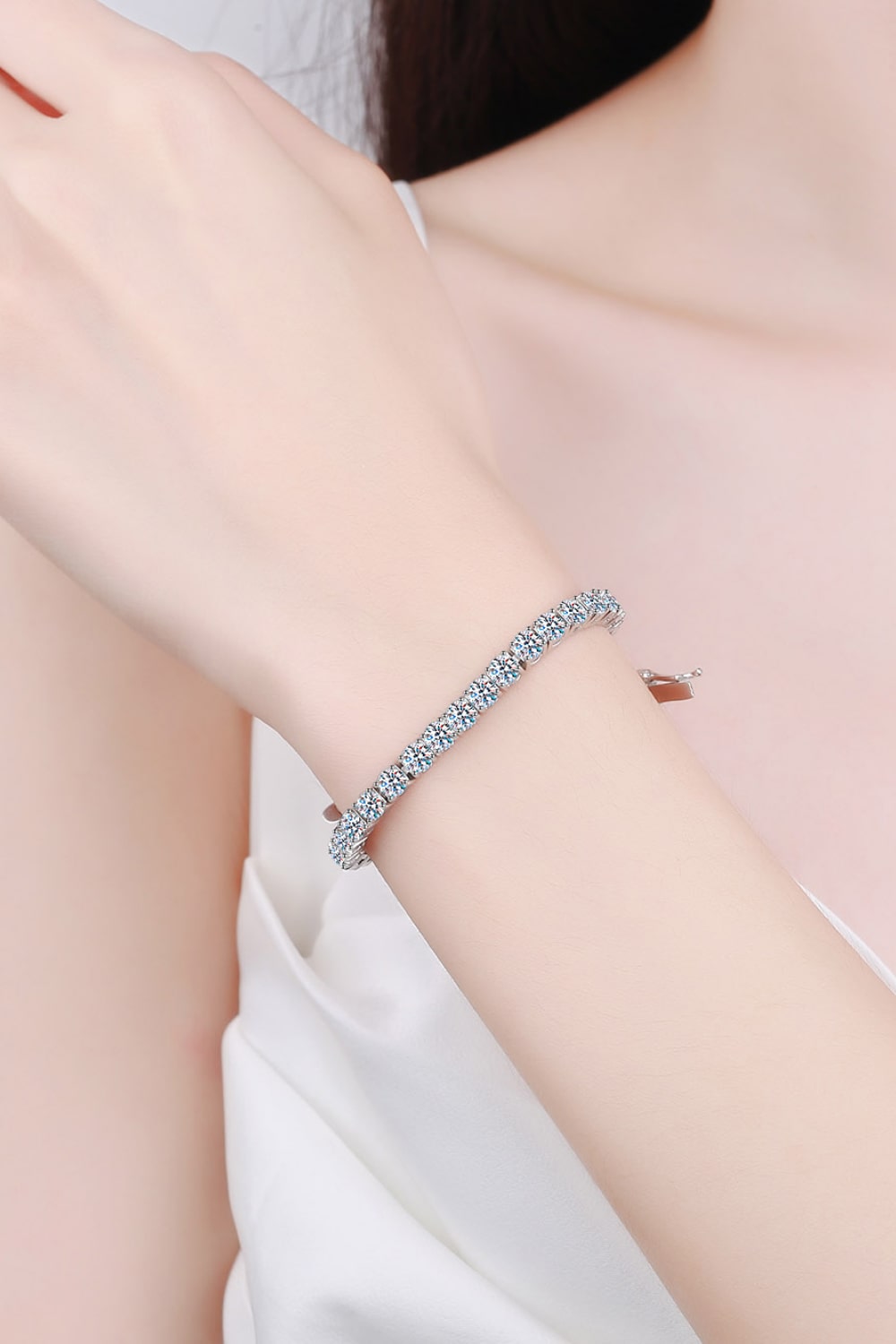 Moissanite Bracelet - DromedarShop.com Online Boutique