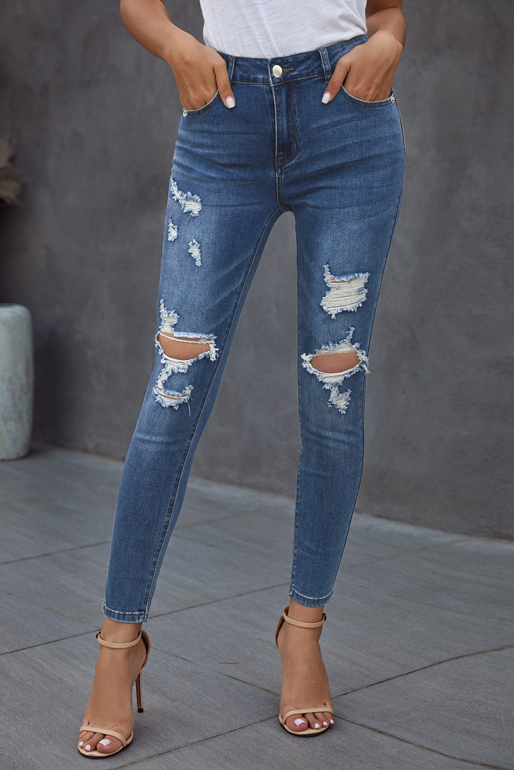 Vintage Skinny Ripped Jeans - DromedarShop.com Online Boutique